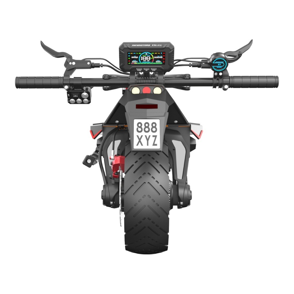 Rovoron S7 — perspective pilote, écran EY4 LCD, porte-plaque arrière